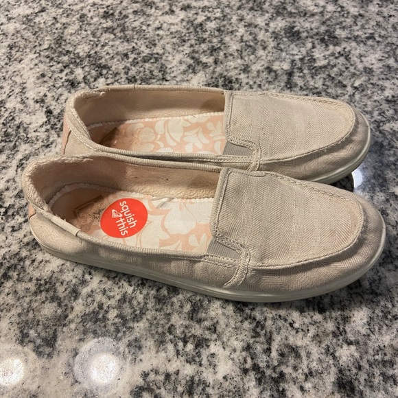 Roxy Shoes - Slip-ons